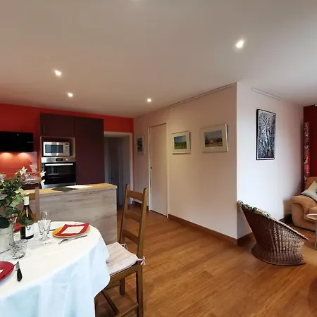 Holiday home Avec Terrasse Et Wifi Au Puy-en-velay - Fr-1-582-331 *