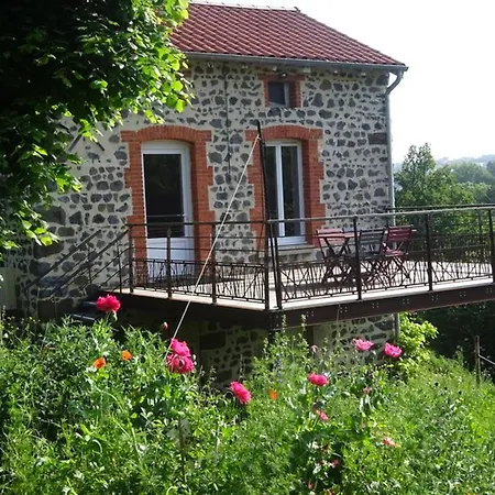 Holiday home Avec Terrasse Et Wifi Au Puy-en-velay - Fr-1-582-331 *
